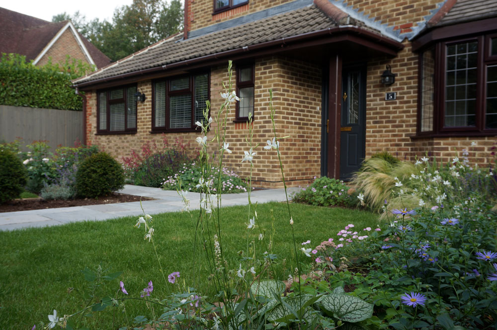 entrance-front-garden
